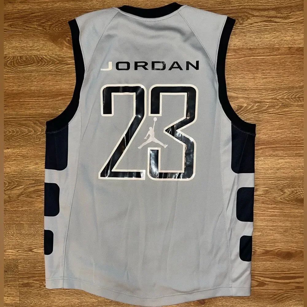 Jordan Jumpman Jersey Black and Gray L